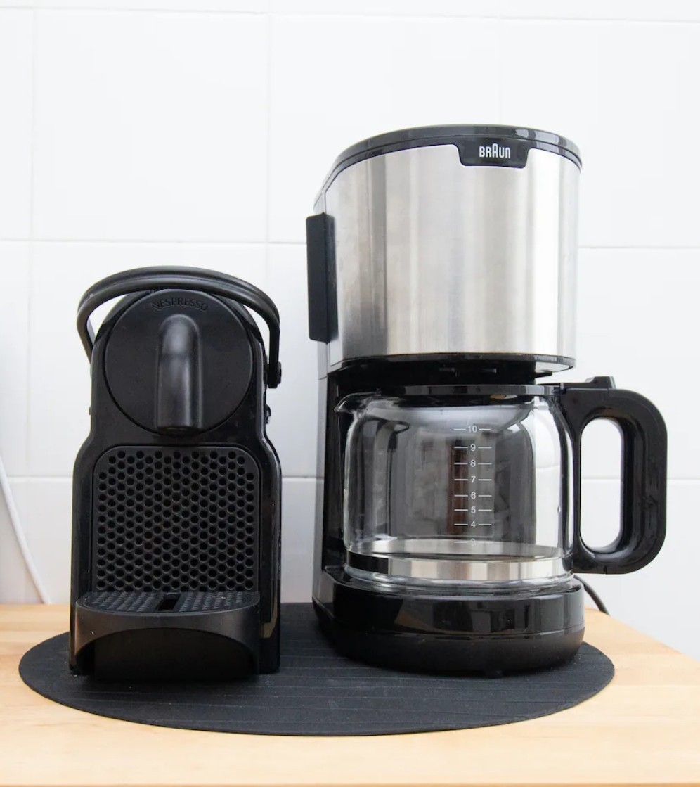 Machine Nespresso et cafetière filtre