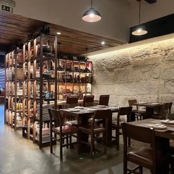 Cervejaria Brasão — interior do restaurante