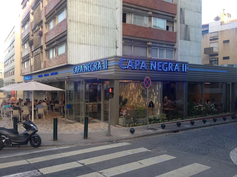 Capa Negra II — interior do restaurante