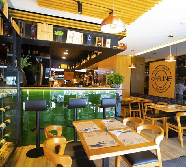 Café Offline — interior do restaurante