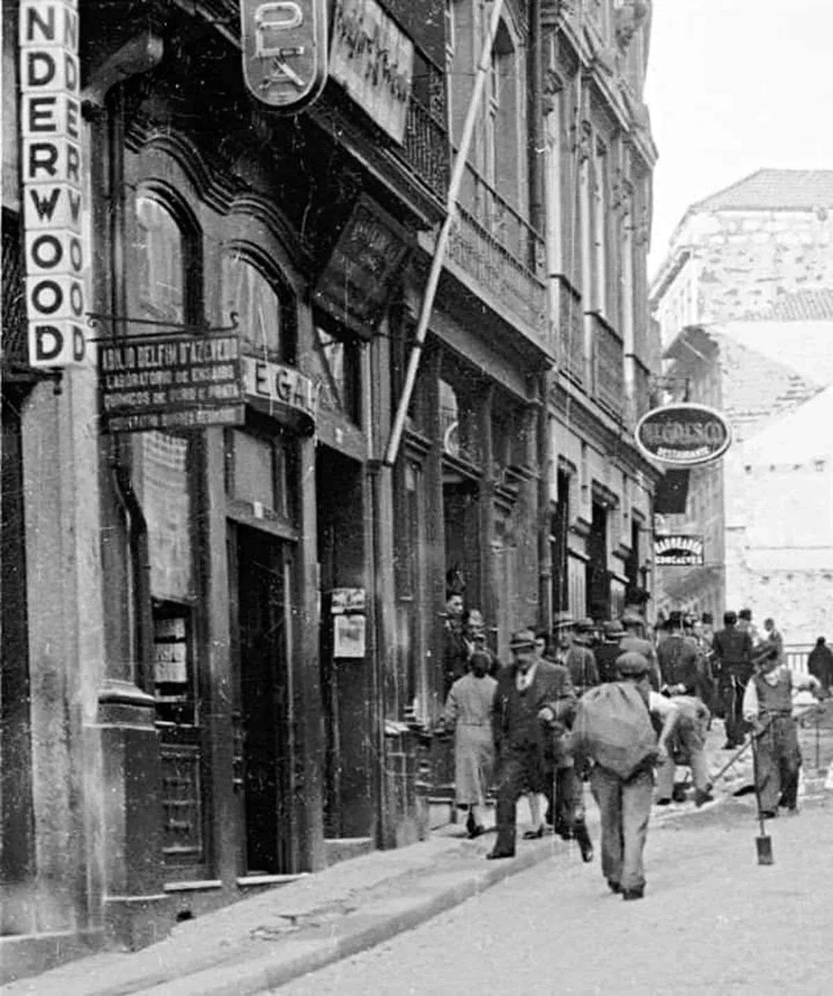 A Regaleira no Porto, nos anos 50 — onde a francesinha terá nascido