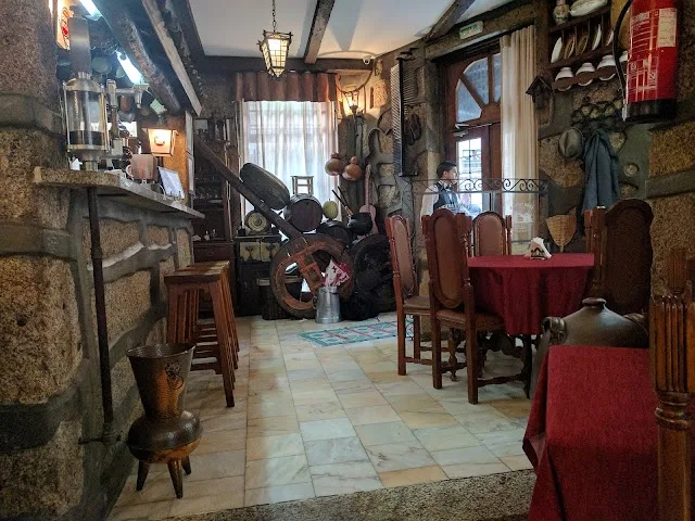 Yuko Tavern — interior do restaurante