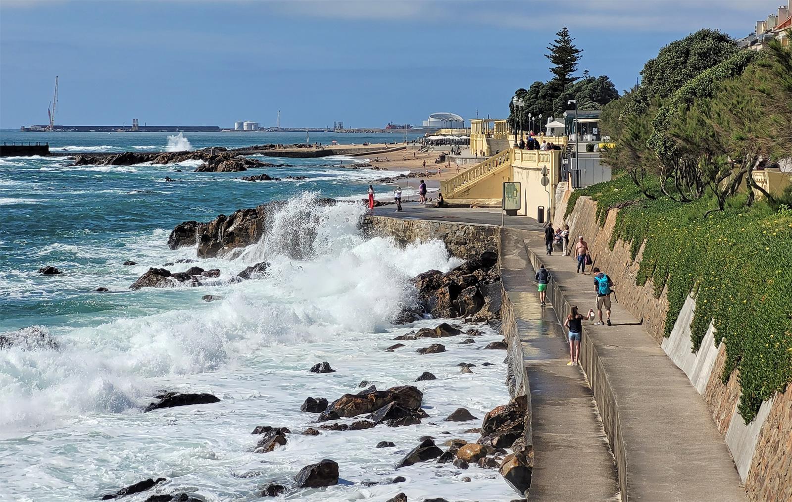Foz do Douro — passeio marginal junto ao Atlântico